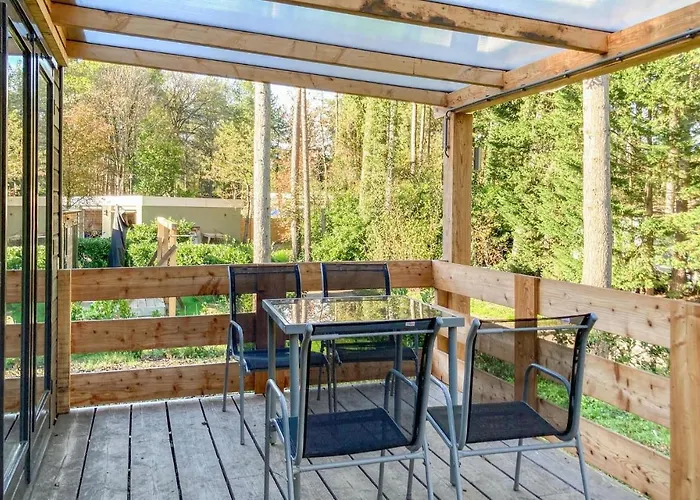 بيت للعطل Awesome In With Kitchen ليمبورخ