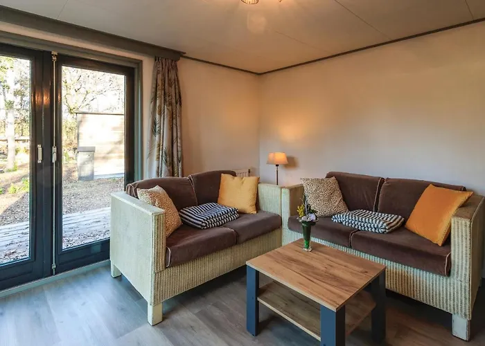 Awesome In With Kitchen بيت للعطل ليمبورخ