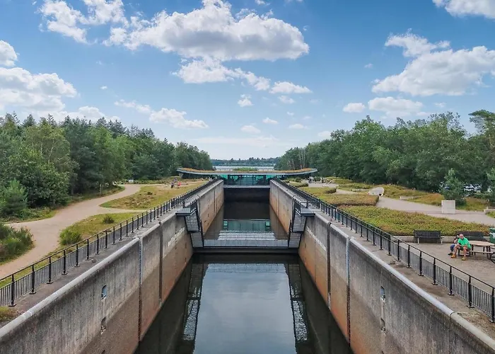 Awesome In With Kitchen 度假居 威尔